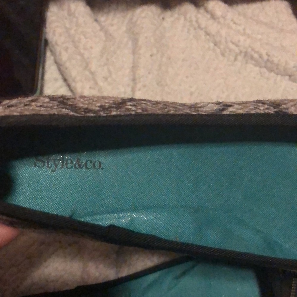 Style&co. Faux snakeskin flats size 6.5 - Picture 3 of 4